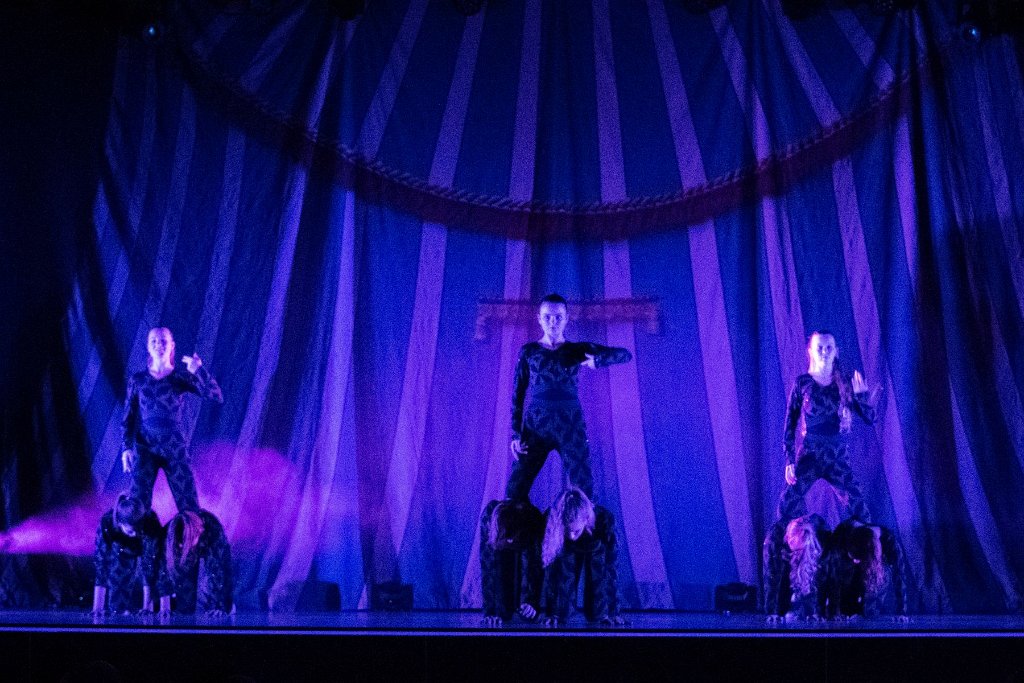 Wintercircus 6C 001.jpg